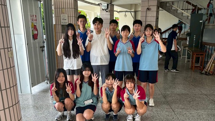 14屆學生會(另開新視窗/jpg檔)圖片
