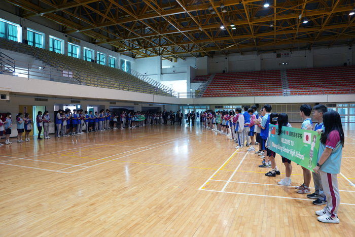 列隊歡迎(另開新視窗/jpg檔)圖片