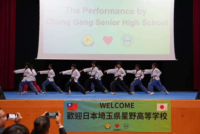 跆拳道表演(另開新視窗/jpg檔)圖片