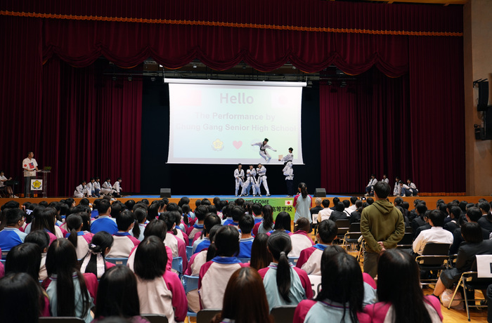 跆拳道表演(另開新視窗/jpg檔)圖片