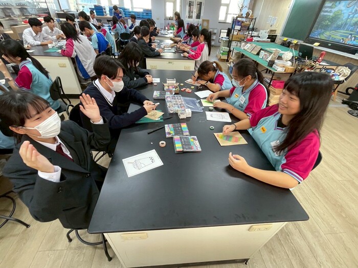 島嶼色貼拼出台灣印象-506(另開新視窗/jpg檔)圖片