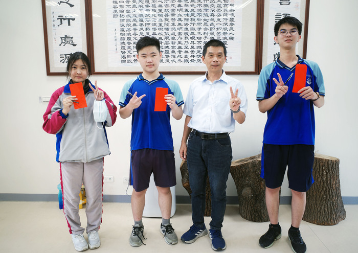 113學年度第四次模擬考獎學金,恭喜優秀同學!!(另開新視窗/jpg檔)圖片
