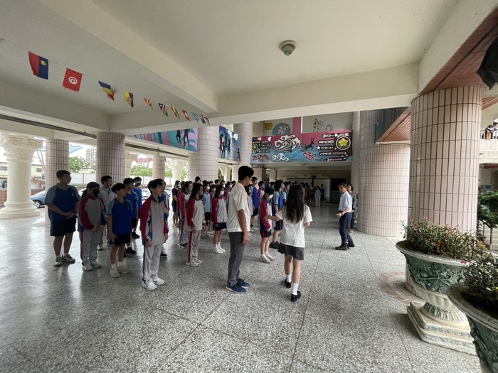 中港高中(國高中部)臺中市114學年度模範生與校長合影